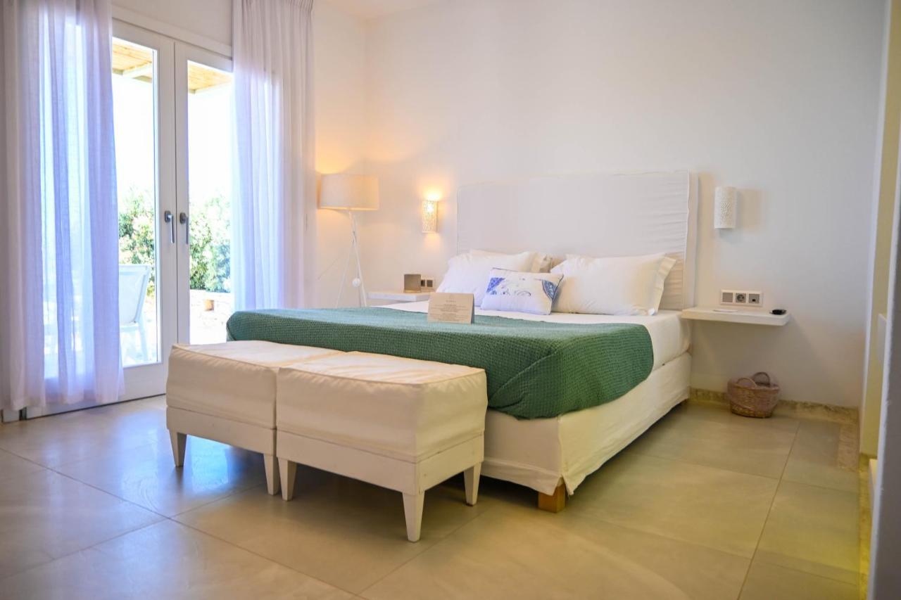 Schinoza Luxury Suites Schoinoussa Exterior foto