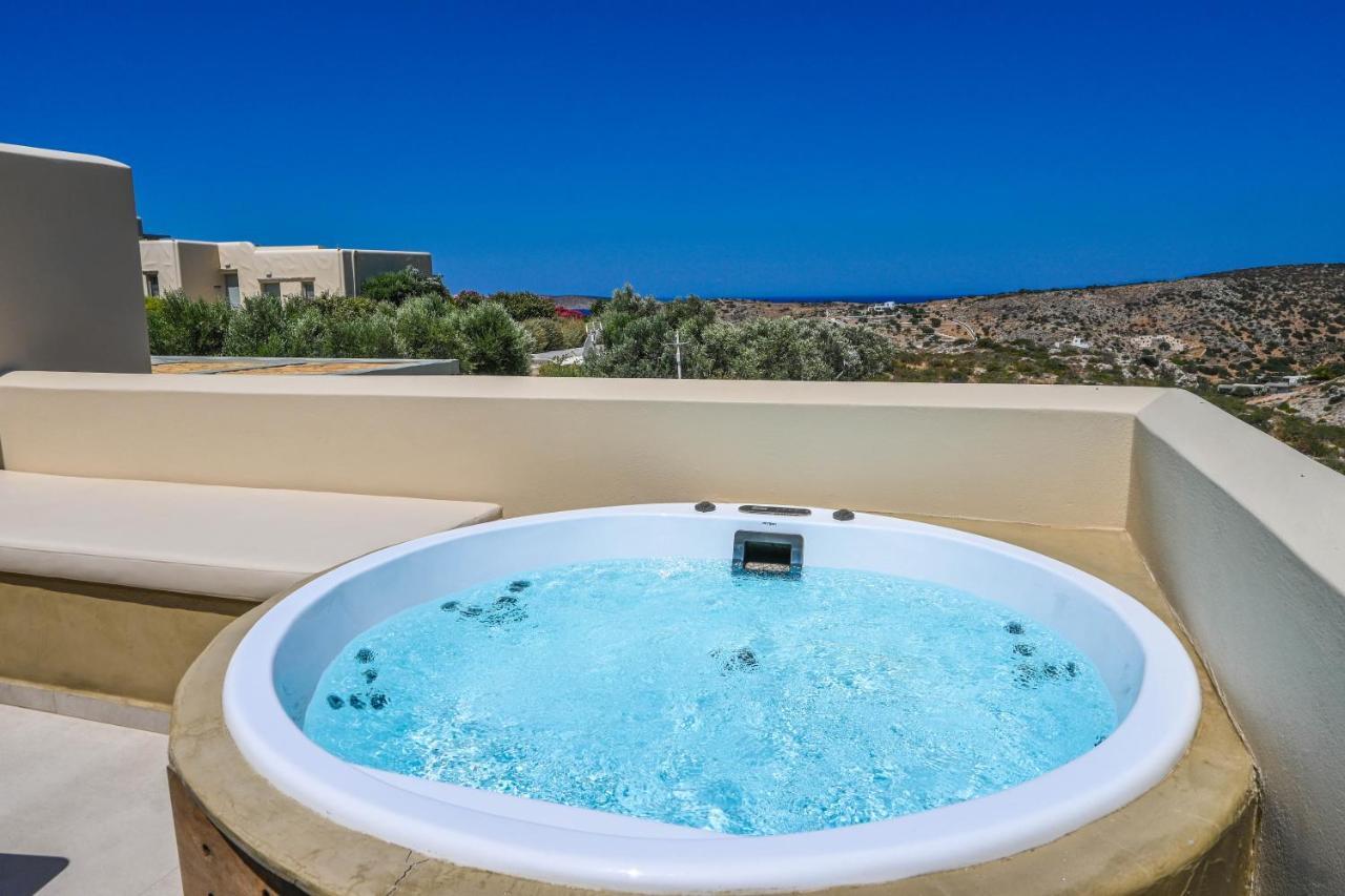 Schinoza Luxury Suites Schoinoussa Exterior foto